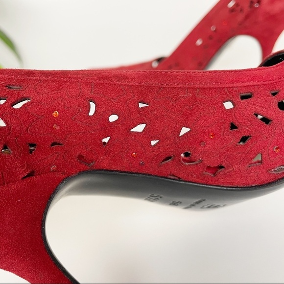 Via Spiga Red Perforated Suede Leather Pumps 5.5 - Picture 6 of 12